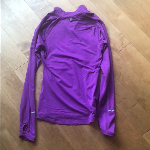 NWOT Nike Pull over - Picture 3 of 8